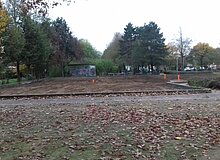 Drainage anlegen und Erde verfüllen