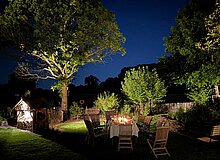 Landleben op de Kuhle, Dorsten, C. Schumann, 2022-2025 Einblicke in den Garten bei Nacht.