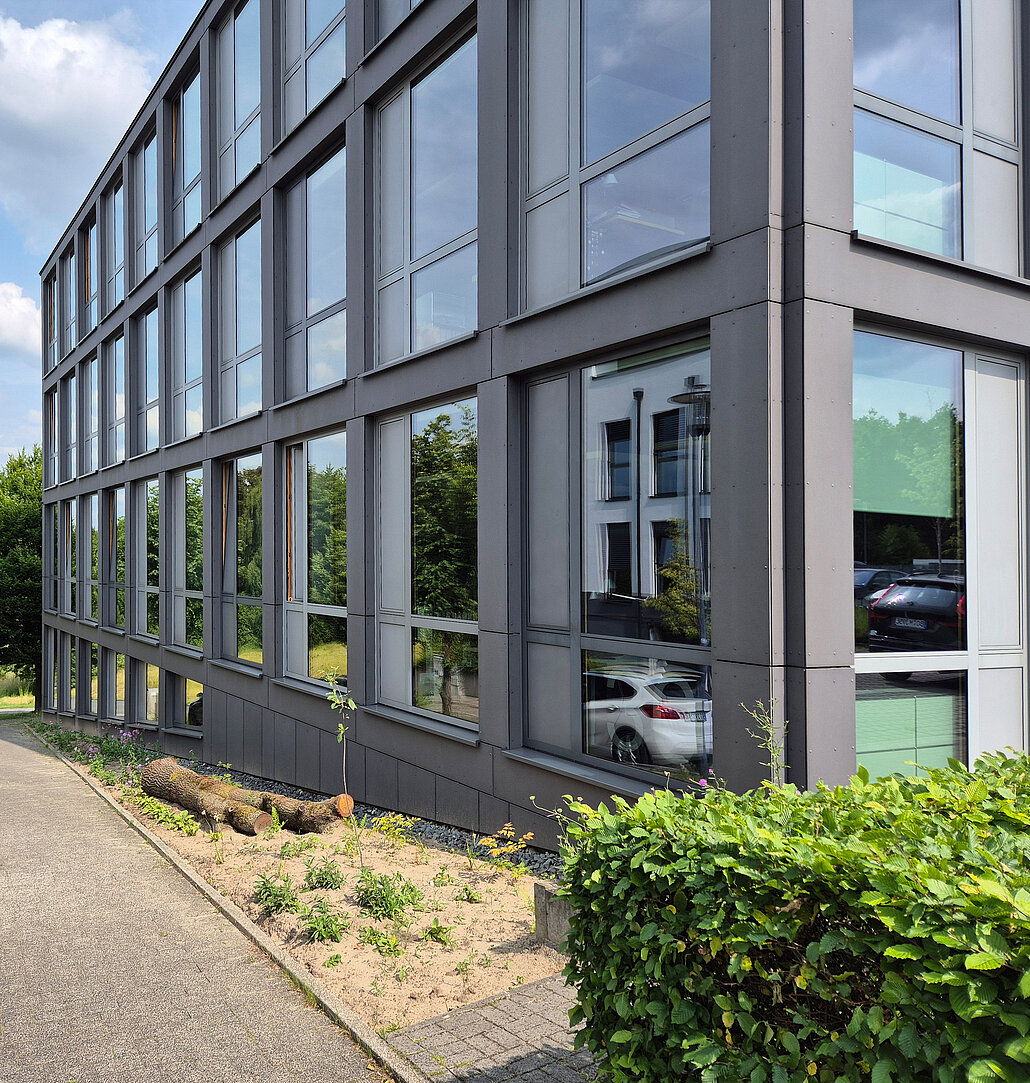 BlueOffice_SSP AG_Nordseite Naturnahe Freianlagengestaltung auf der Nordseite