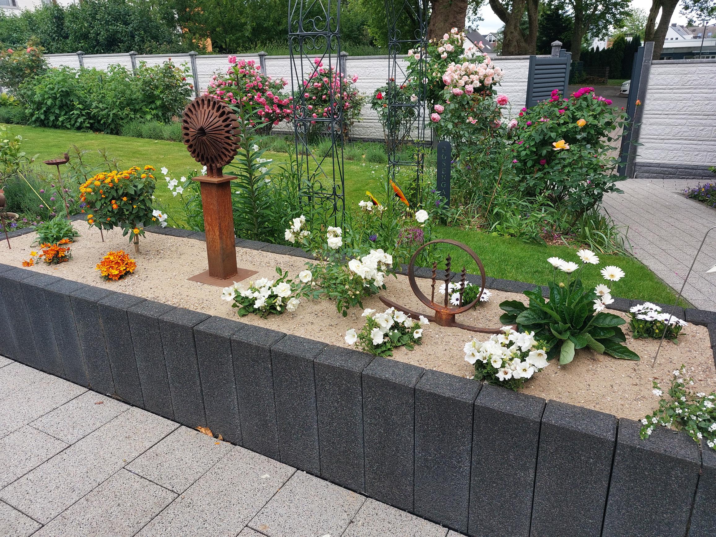 Kunst und Blumen